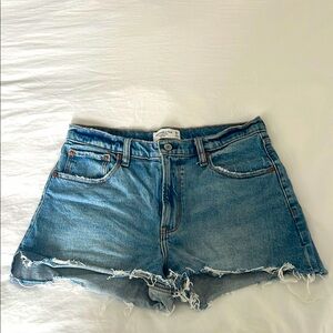 Abercrombie The Cutoff Short High Rise
